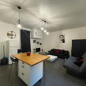  Apartment Spacieux F2 Climatise Proche De La